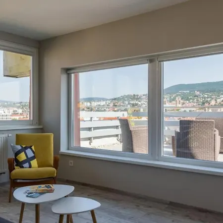 Sky Panorama Apartman Pecs Exterior photo